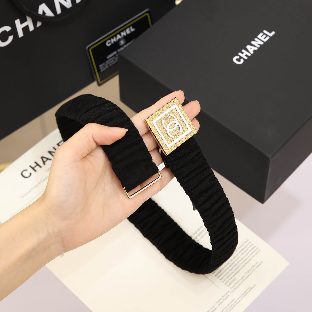 CHANEL 26S BELT 30 MM IN BLACK CALFSKIN 658427
