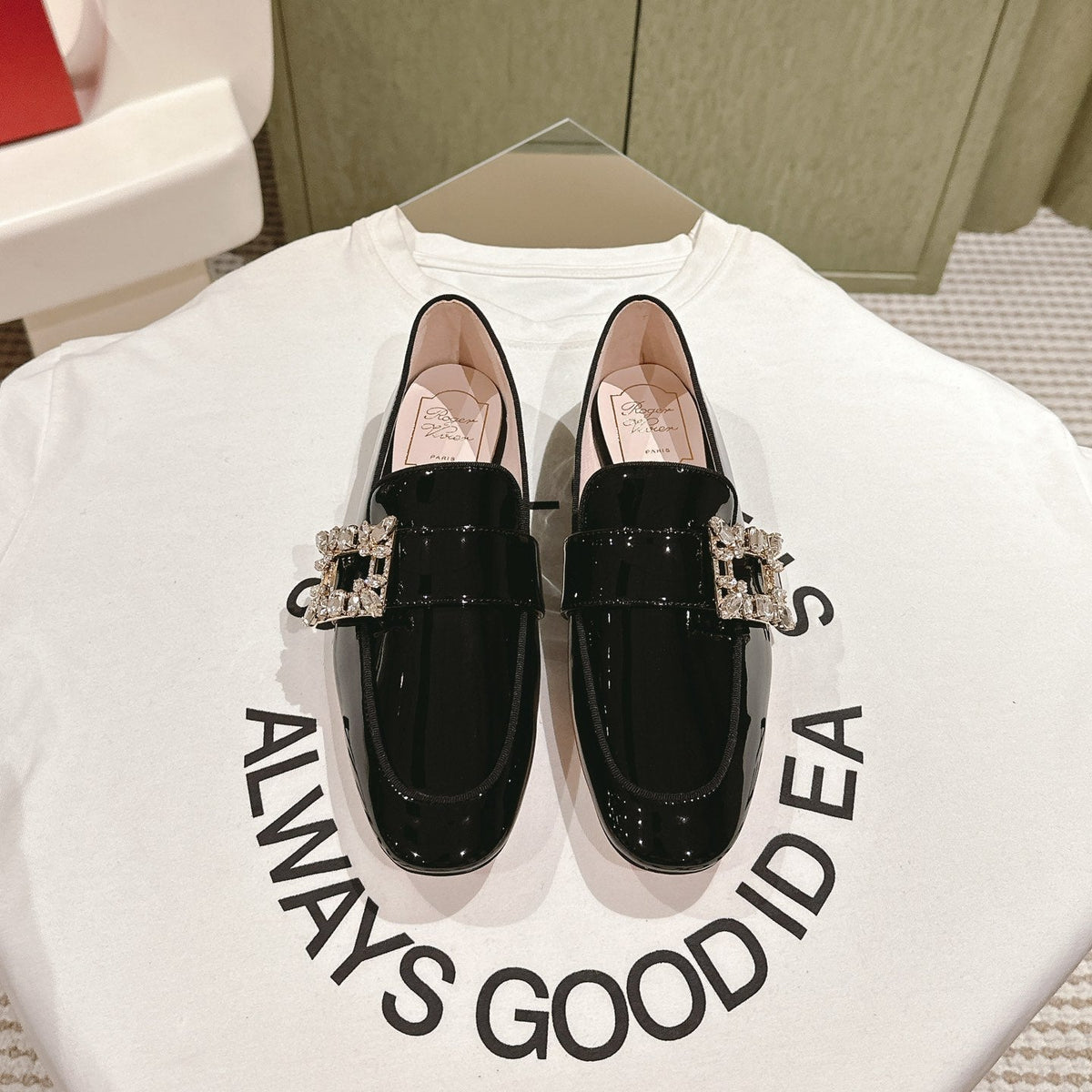 MINI BROCHE VIVIER BUCKLE LOAFERS IN BLACK PATENT CALFSKIN