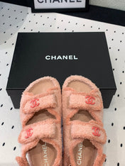 DAD SANDALS PLATFORM IN LIGHT PINK FUR