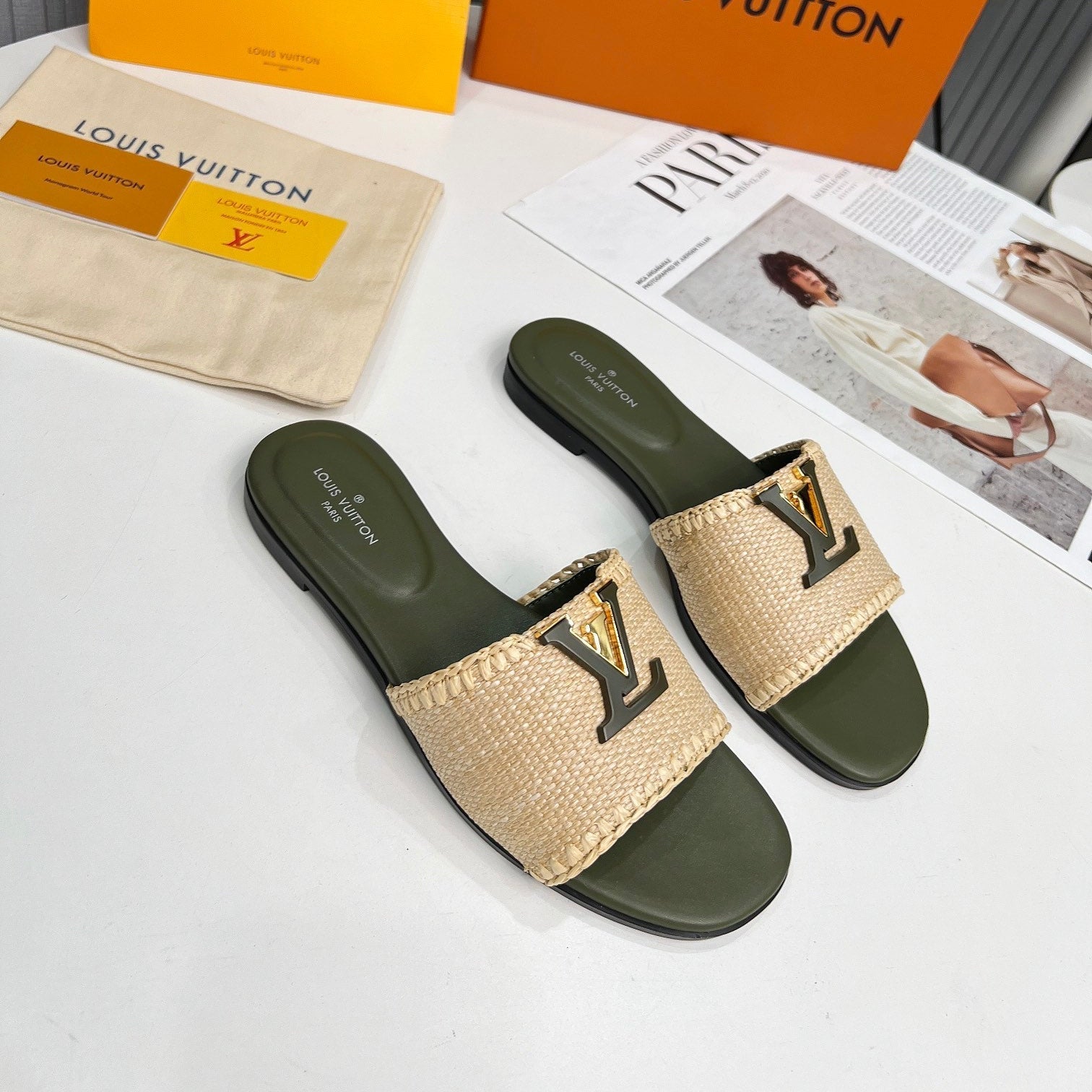 LV 26S FLAT SLIDES IN MOSS GREEN CALFSKIN AND BEIGE RAFFIA
