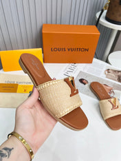 LV 26S FLAT SLIDES IN BROWN CALFSKIN AND BEIGE RAFFIA