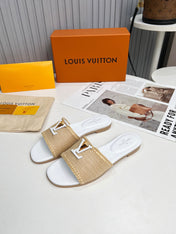 LV 26S FLAT SLIDES IN WHITE CALFSKIN AND BEIGE RAFFIA