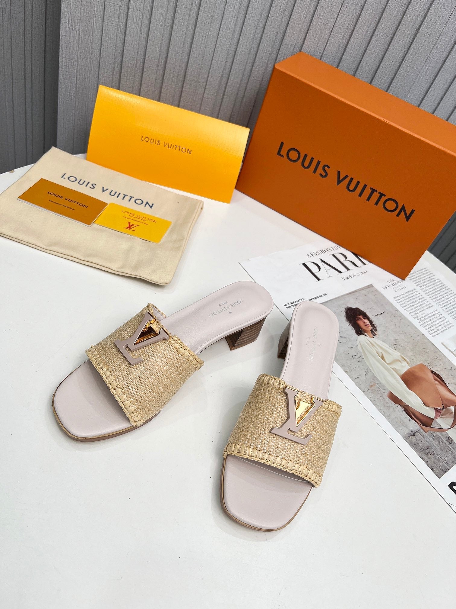 LV 26S CAPRI HIGH-HEELED MULES IN ASH BEIGE CALFSKIN AND RAFFIA