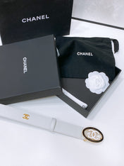 CC 30MM BELT IN WHITE SMOOTH CALFSKIN WHITE MIX BLACK METAL LOGO GOLD HARDWARE