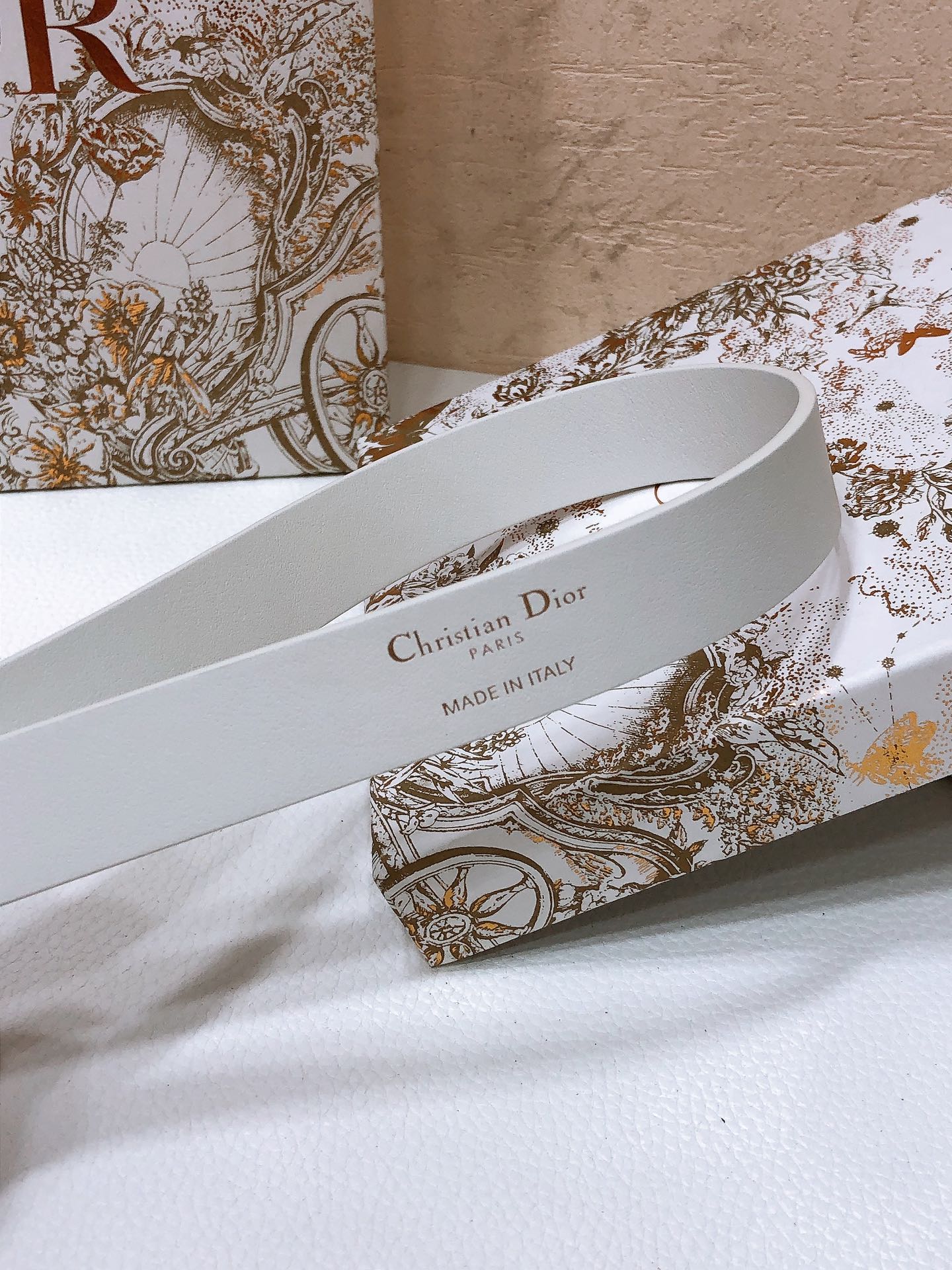 DIOR 26S BELT 25 MM IN WHITE CALFSKIN 655082