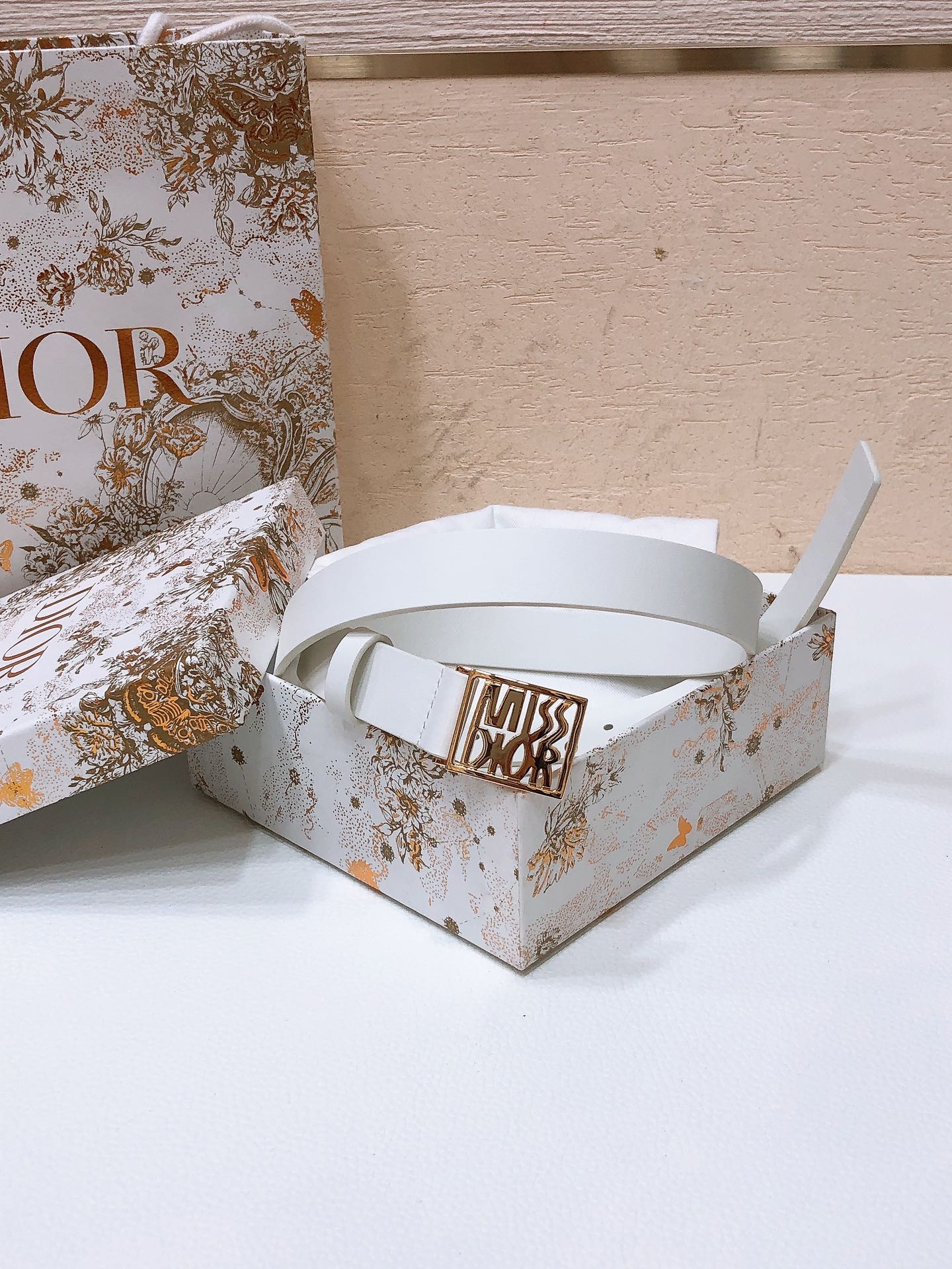 DIOR 26S BELT 25 MM IN WHITE CALFSKIN 655082