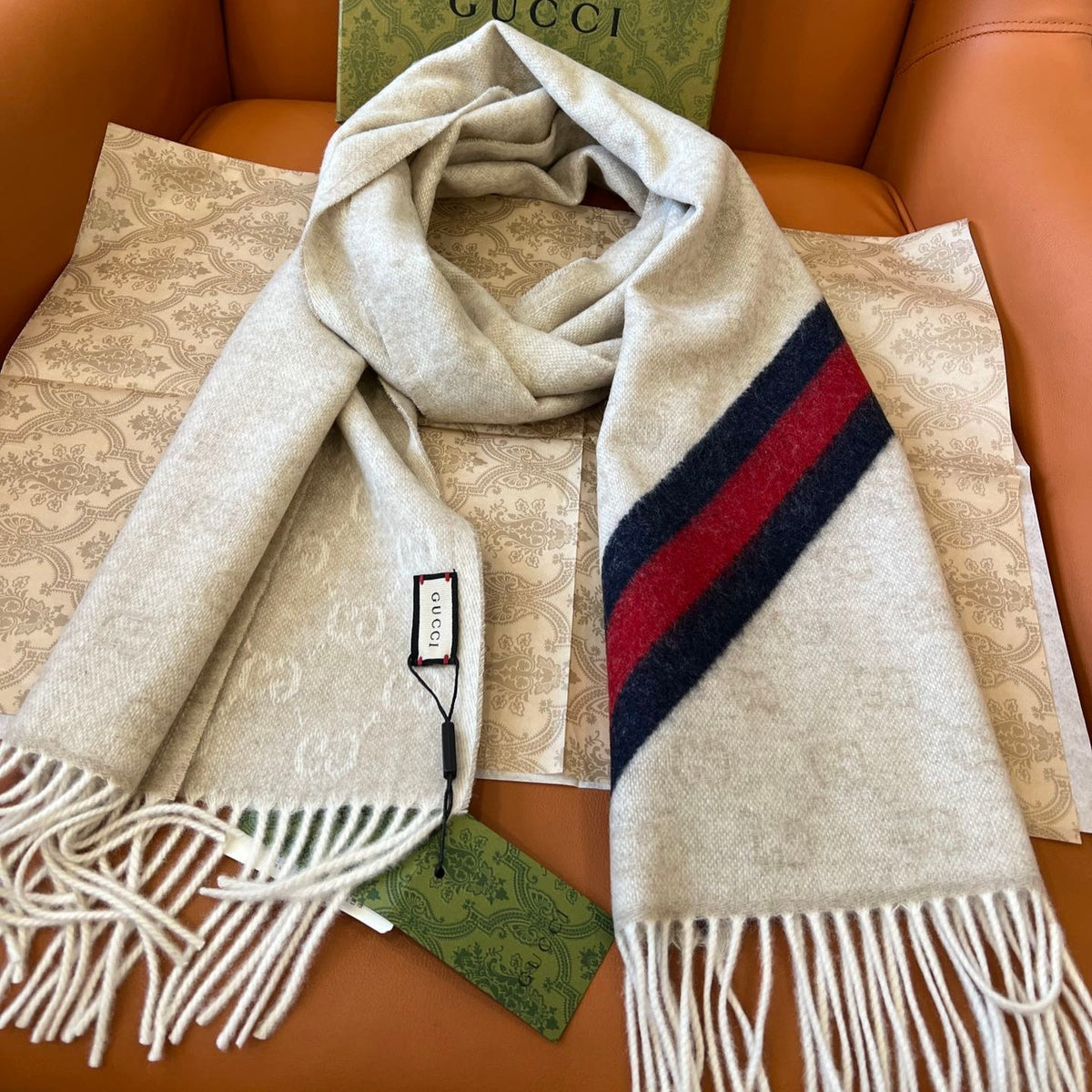 GUCCI 25S SCARF 190 IN WOOL 636370