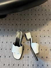 CLEMENCE MULE IN WHITE LAMBSKIN AND PATENT CALFSKIN