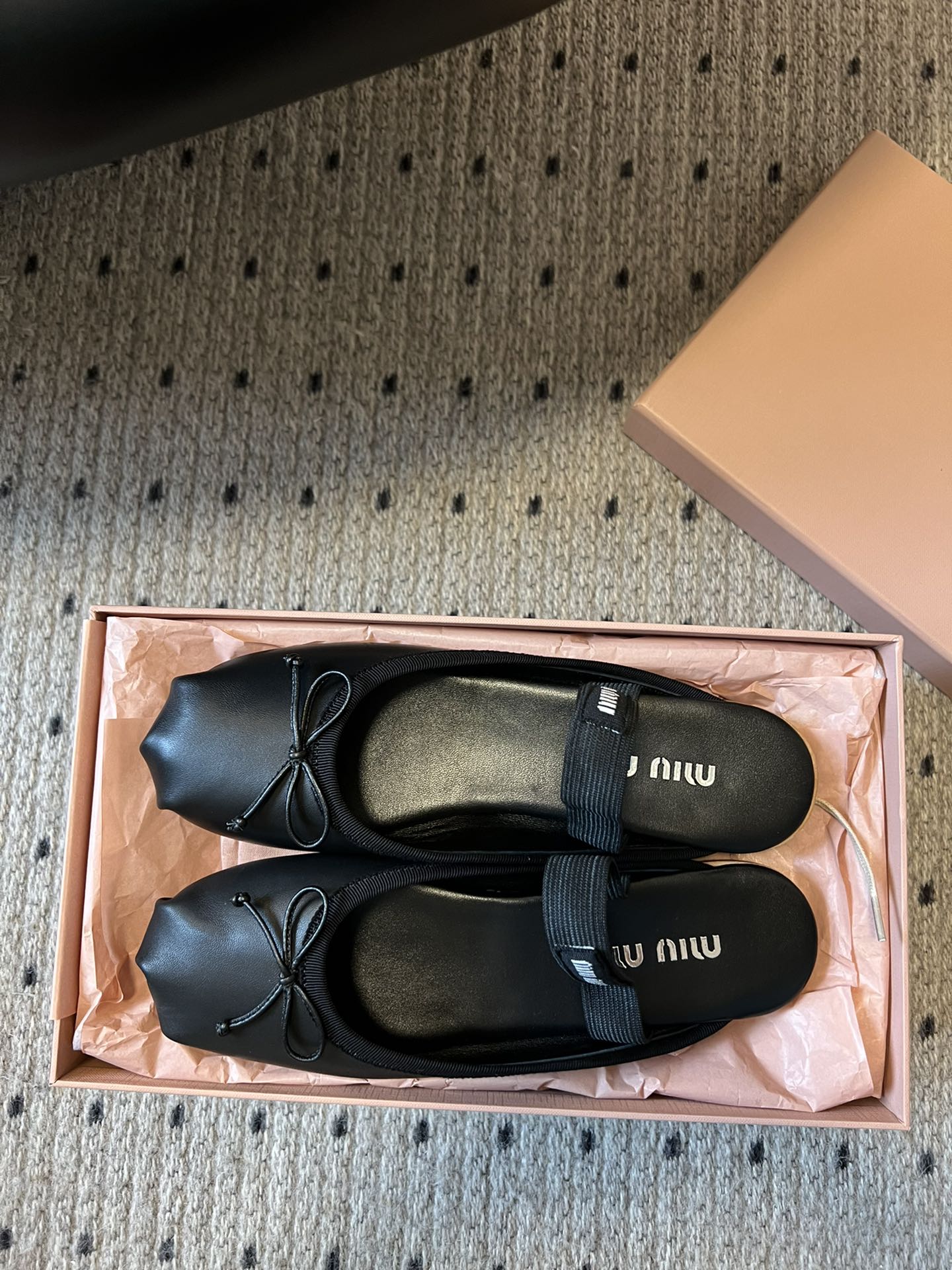 MIUMIU 26S BALLET MULES IN BLACK CALFSKIN WITH BOW