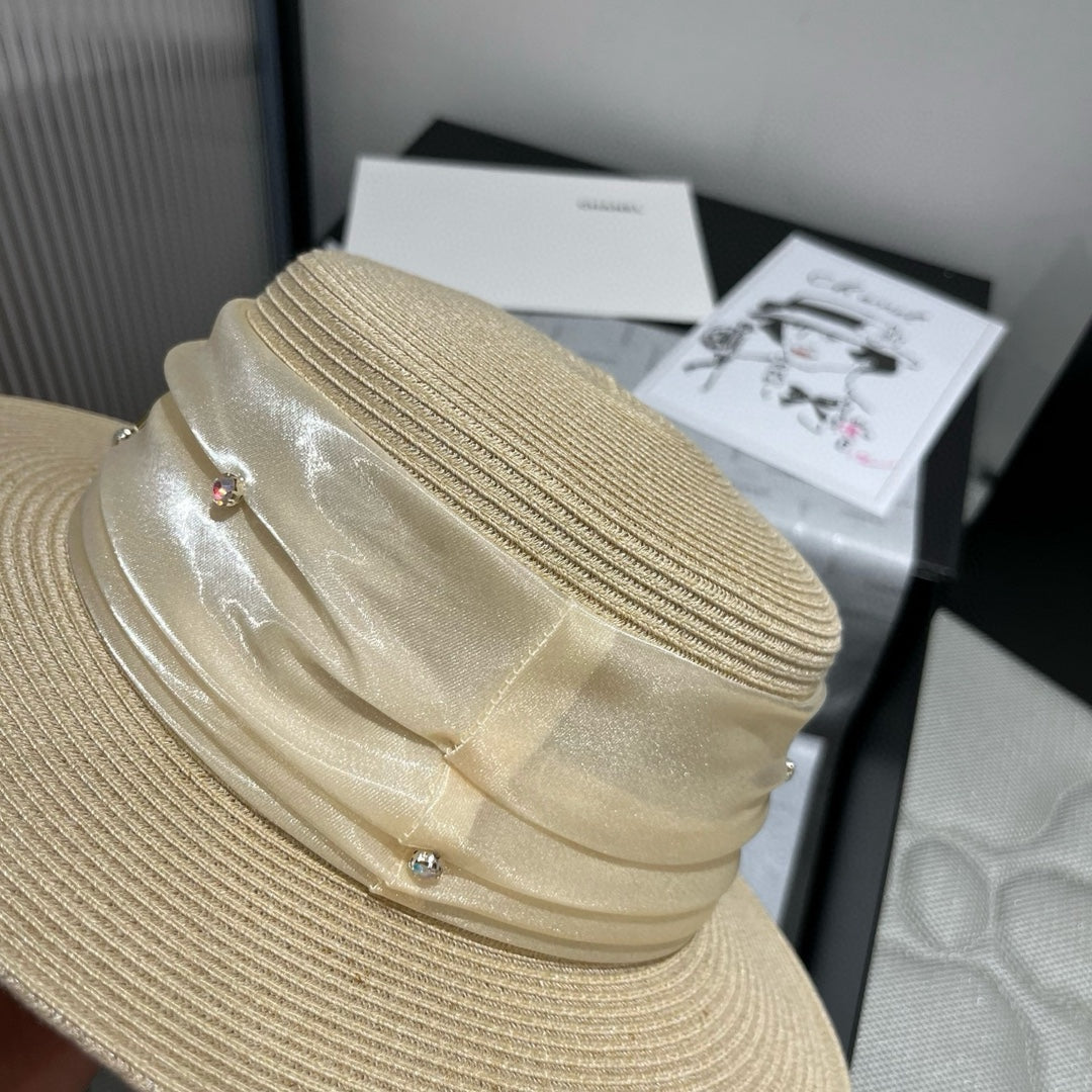 MM STRAW HAT IN LIGHT BEIGE WITH RHINESTONE EMBELLISHED
