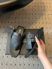 PRADA 25S SHUFFLE LEATHER THONG SANDALS IN BLACK CALFSKIN