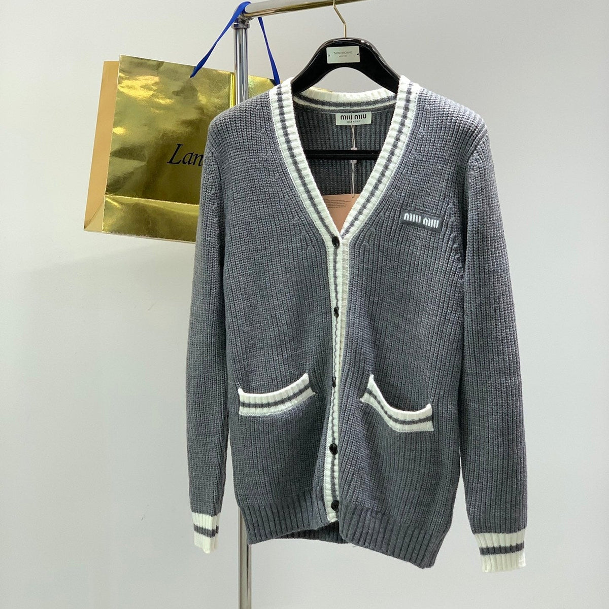 MIUMIU CARDIGAN STYLE 637