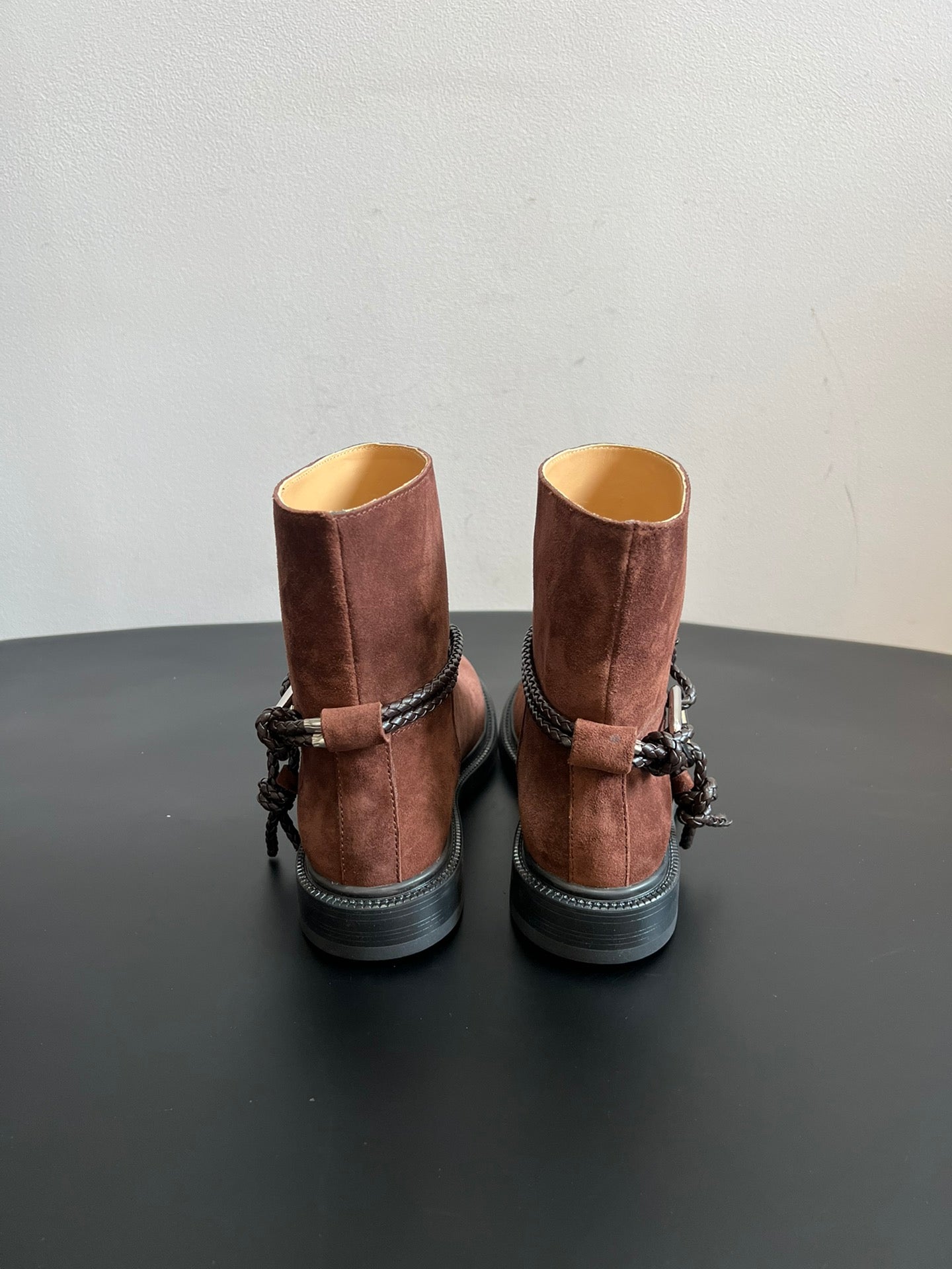 BOTTEGA VENETA 26S ANKLE BOOTS IN BROWN SUEDE