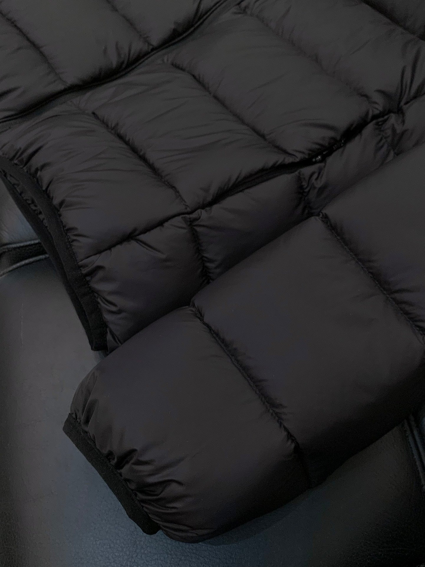 MONCLER 25S DOWN JACKET 300