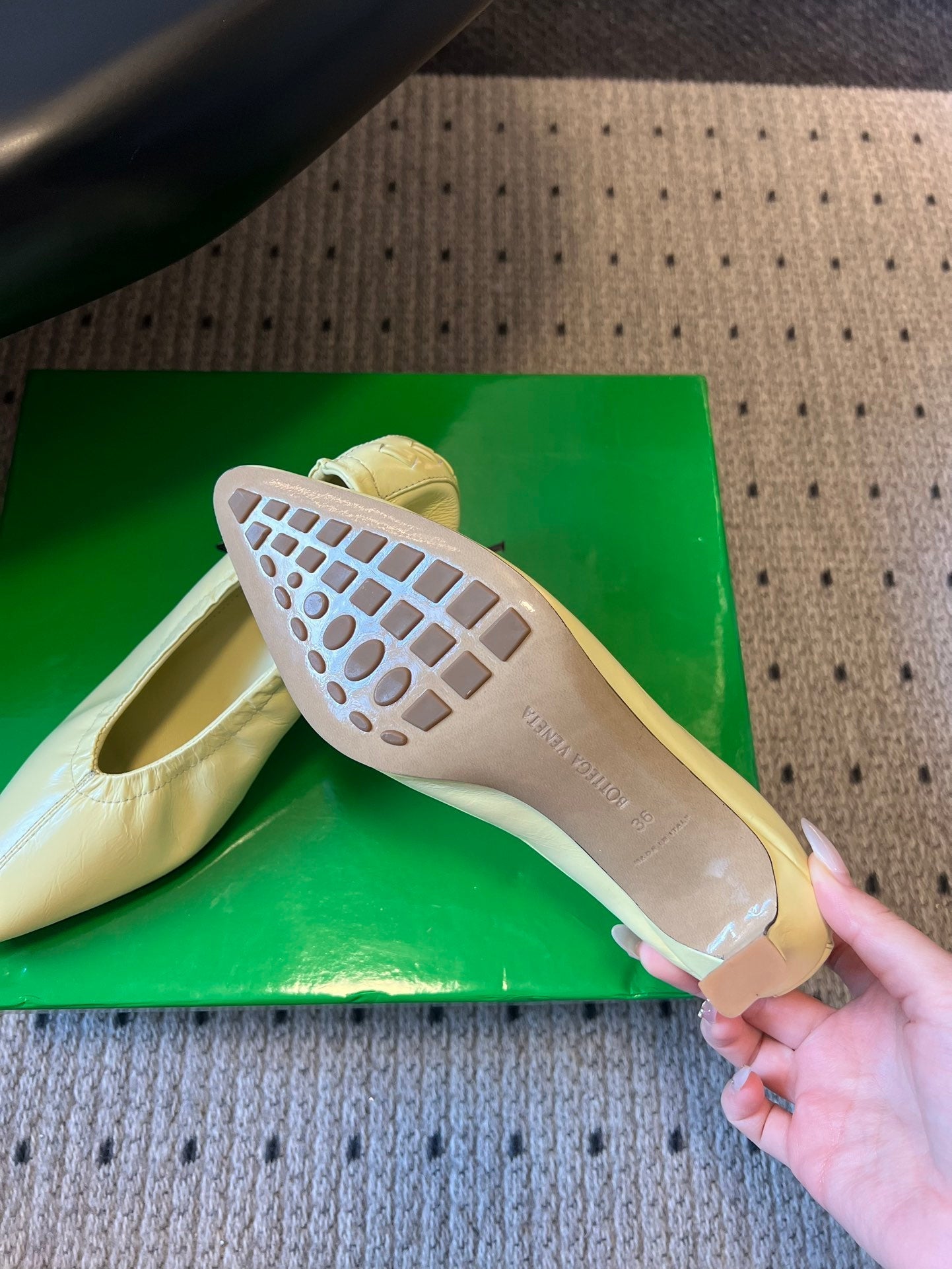 BOTTEGA VENETA 26S HIGH HEELS 40 MM IN CREAM WHITE CALFSKIN