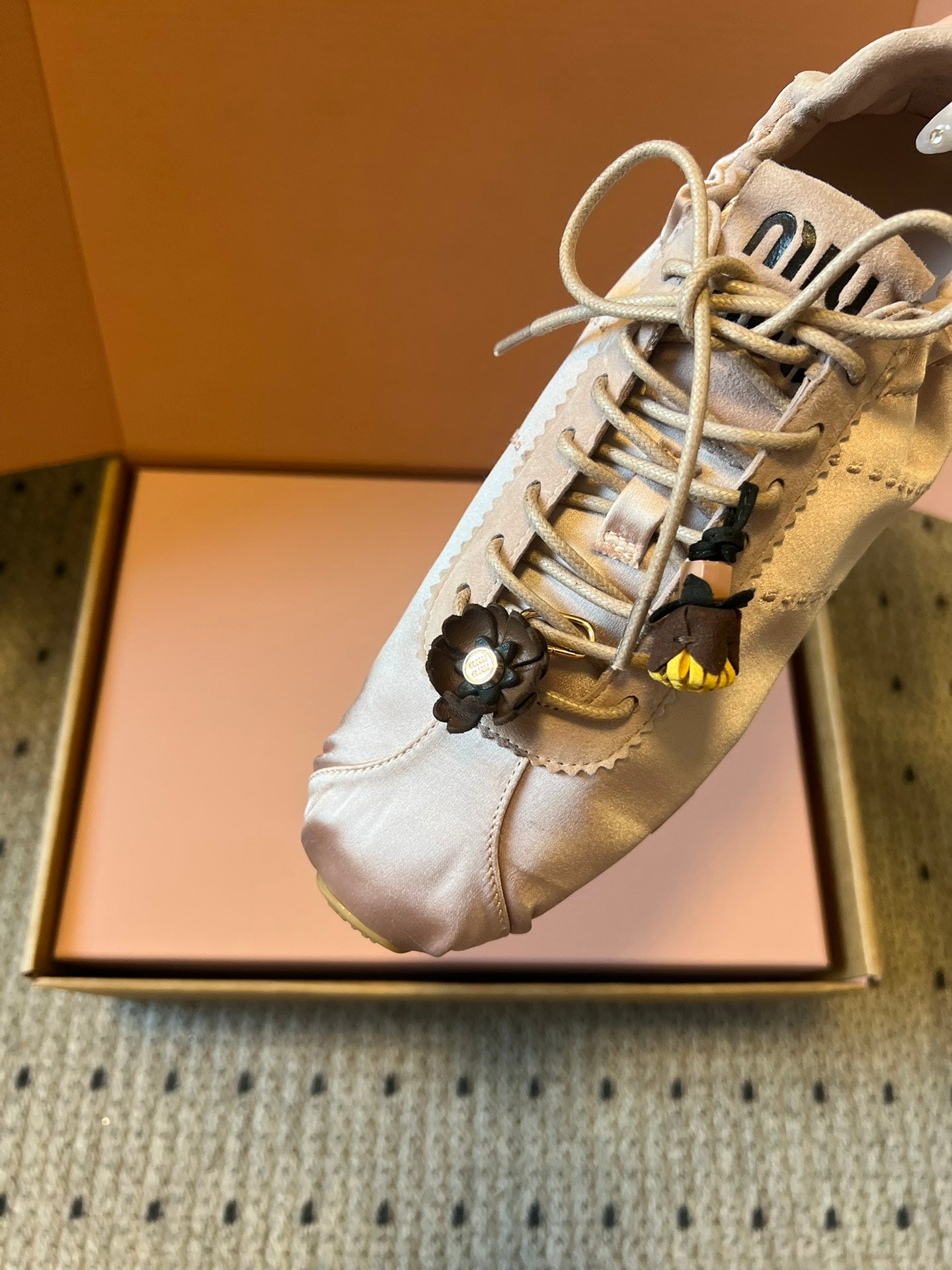 MIUMIU 26S SNEAKERS IN LIGHT PINK PLUME SATIN