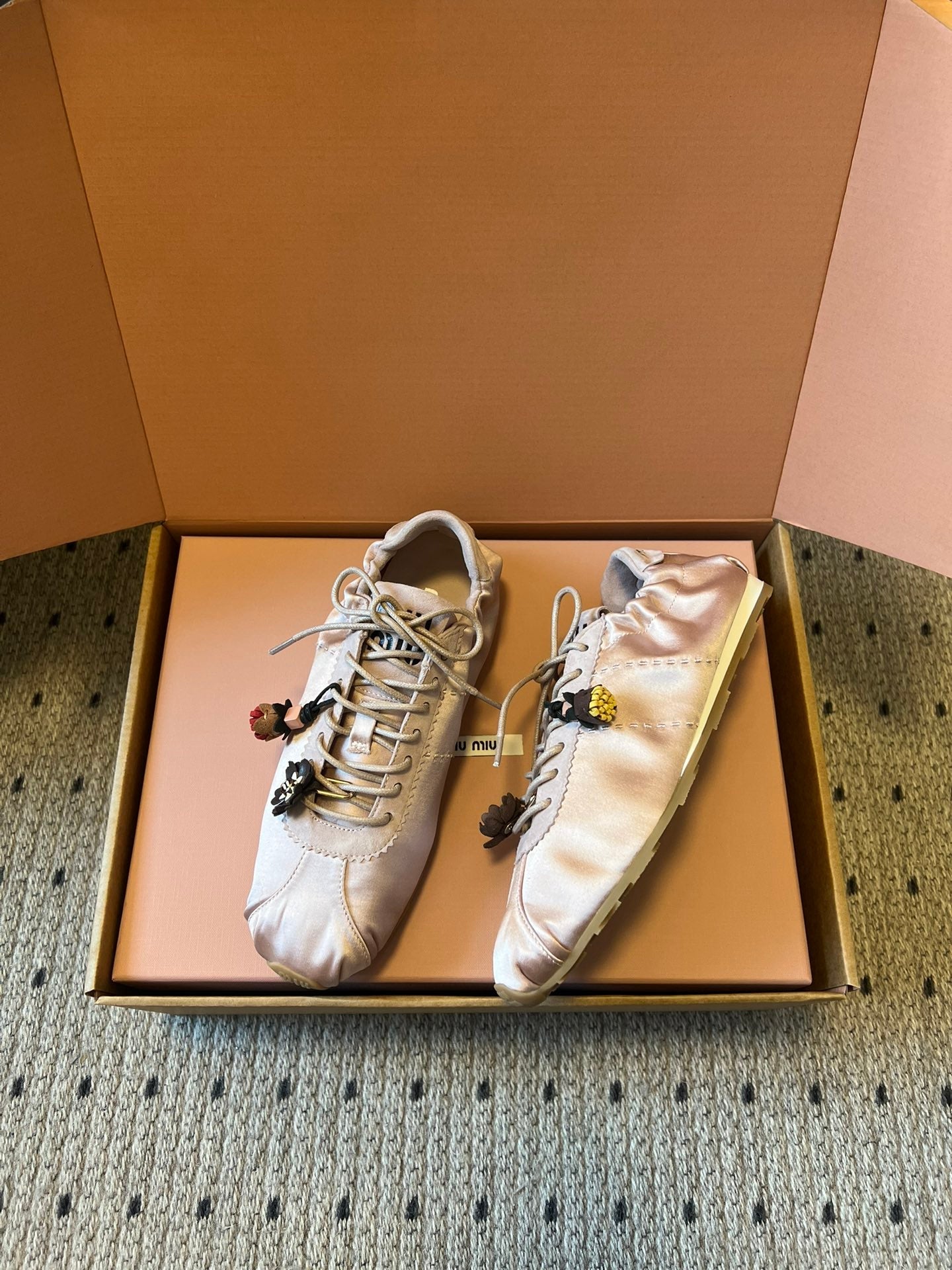 MIUMIU 26S SNEAKERS IN LIGHT PINK PLUME SATIN