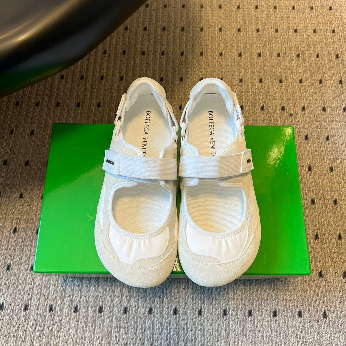 BOTTEGA VENETA 26S MARY JANE SNEAKER IN WHITE SUEDE AND FABRIC