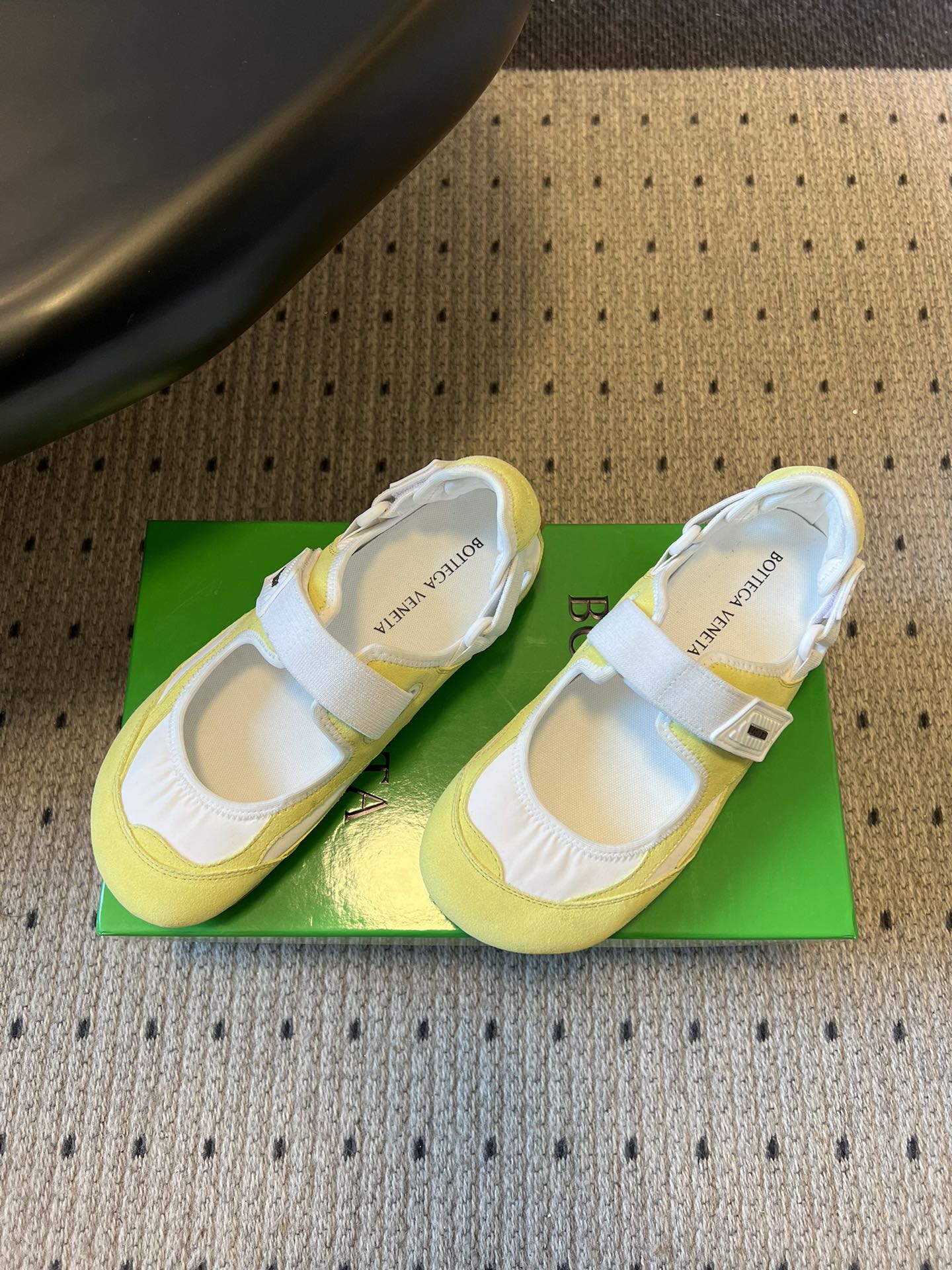 BOTTEGA VENETA 26S MARY JANE SNEAKER IN YELLOW SUEDE AND WHITE FABRIC