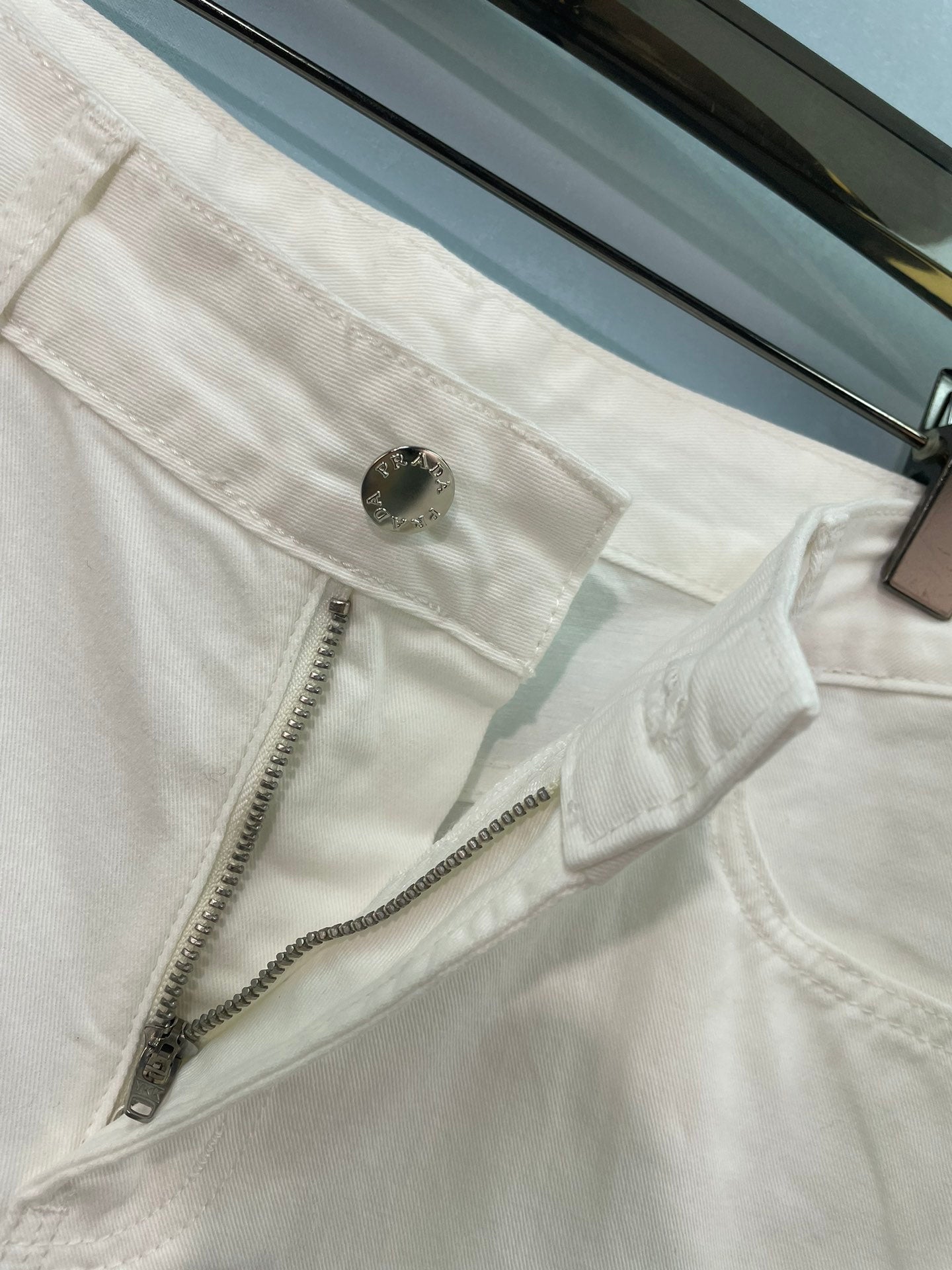 PRADA 26S DENIM SHORTS STYLE 960