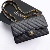 FLAP BAG 25 IN BLACK CAVIAR LEATHER GOLD HARDWARE