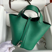 PICOTIN LOCK 18 EMERALD TOGO GOLD HARDWARE