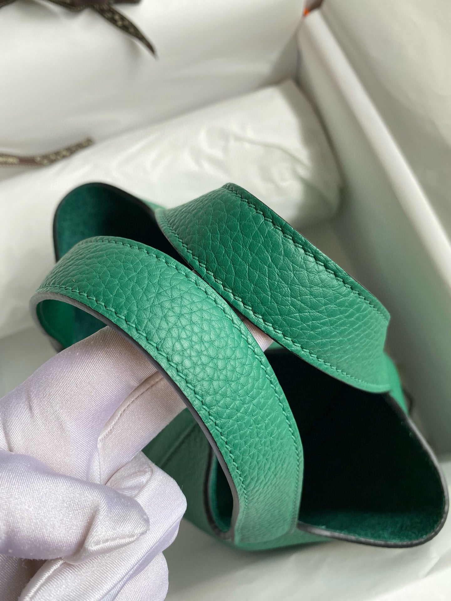 PICOTIN LOCK 18 EMERALD TOGO SILVER HARDWARE