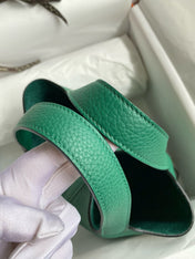 PICOTIN LOCK 18 EMERALD TOGO GOLD HARDWARE