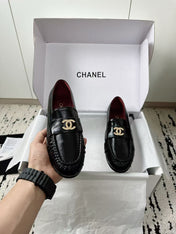 CHANEL 26S CC LOAFERS IN BLACK CALFSKIN 27726