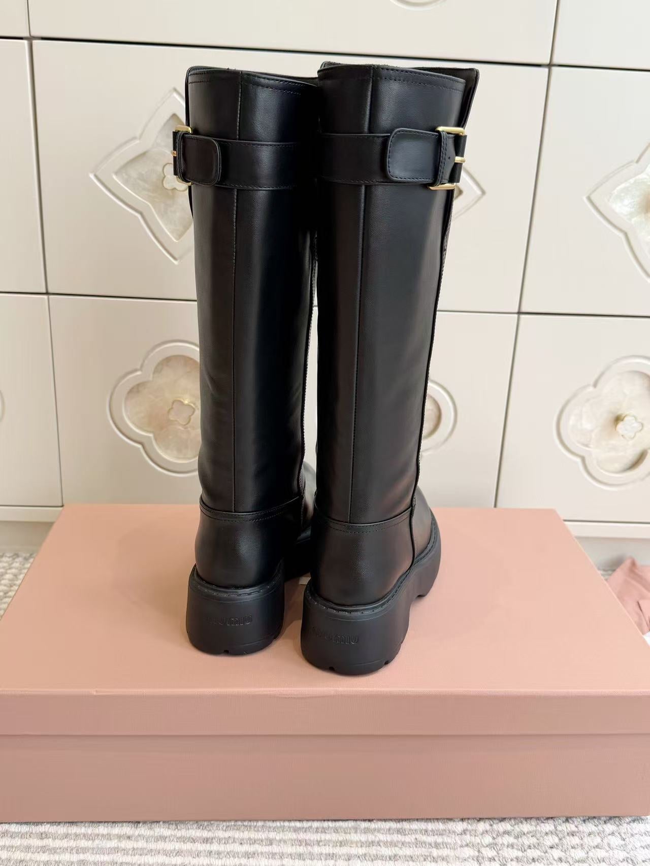 MIU MIU 26S KNEE-HIGH RIDING BOOTS IN BLACK CALFSKIN