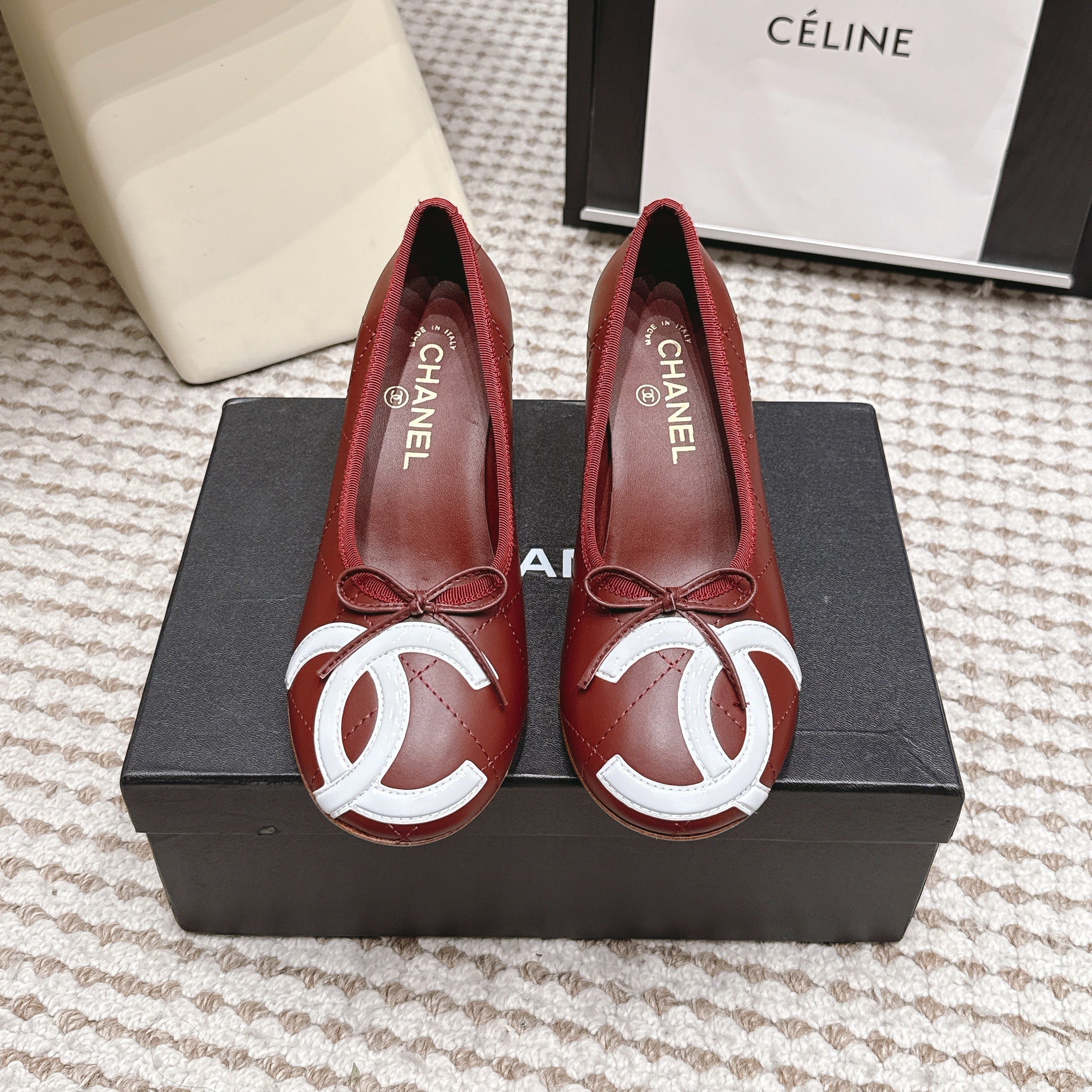 CHANEL 26S PEARL HIGH HEELS 55 MM IN DARK RED CALFSKIN WITH WHITE CC LOGO