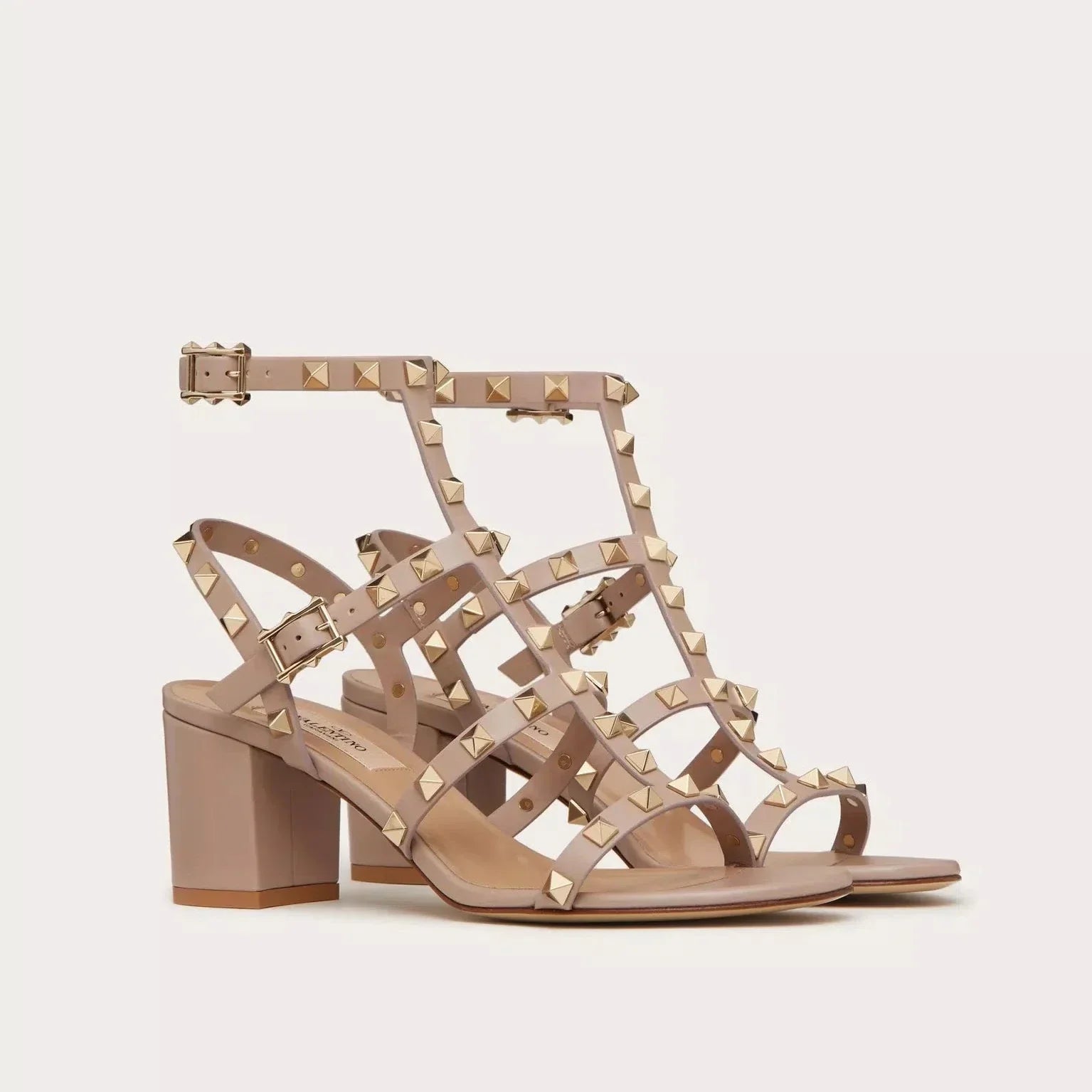 ROCKSTUD-CALFSKIN-ANKLE-STRAP-SANDAL-60-MM_1.webp