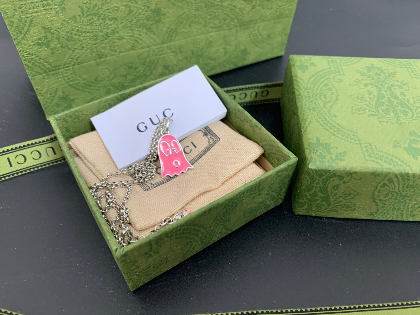 GG GHOST PINK NECKLACE