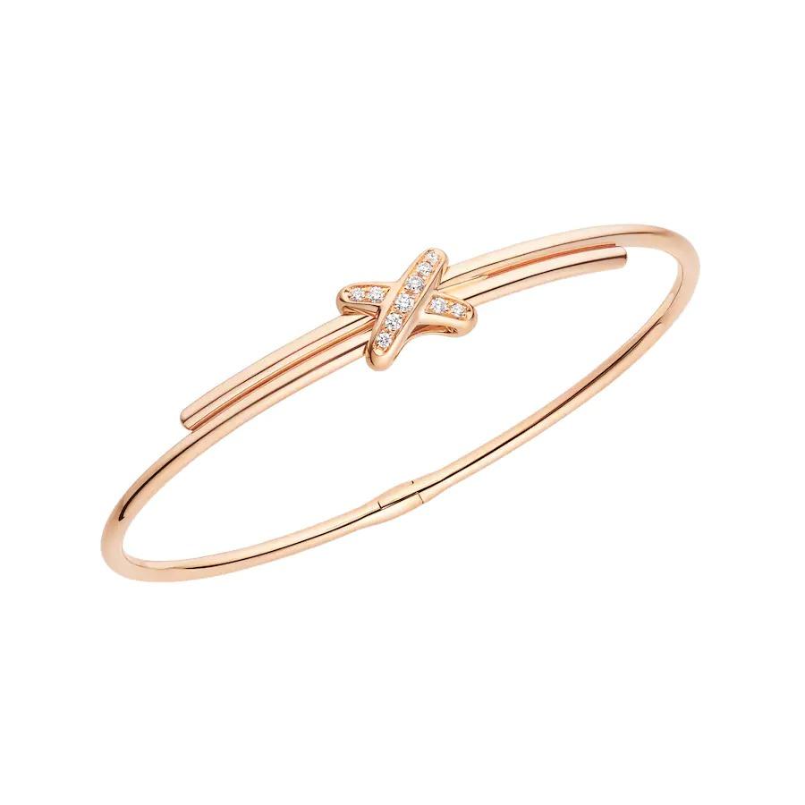 chaumet-jeux-de-liens-bracelet-rose-gold-diamonds-081776-coral-14_fe62d5ae-53f7-4b68-8a51-5c17ef9ffd23.jpg
