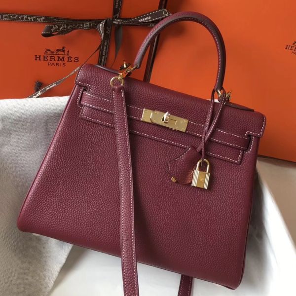 KELLY 28CM IN BURGUNDY RED CALFSKIN GOLD HARDWARE