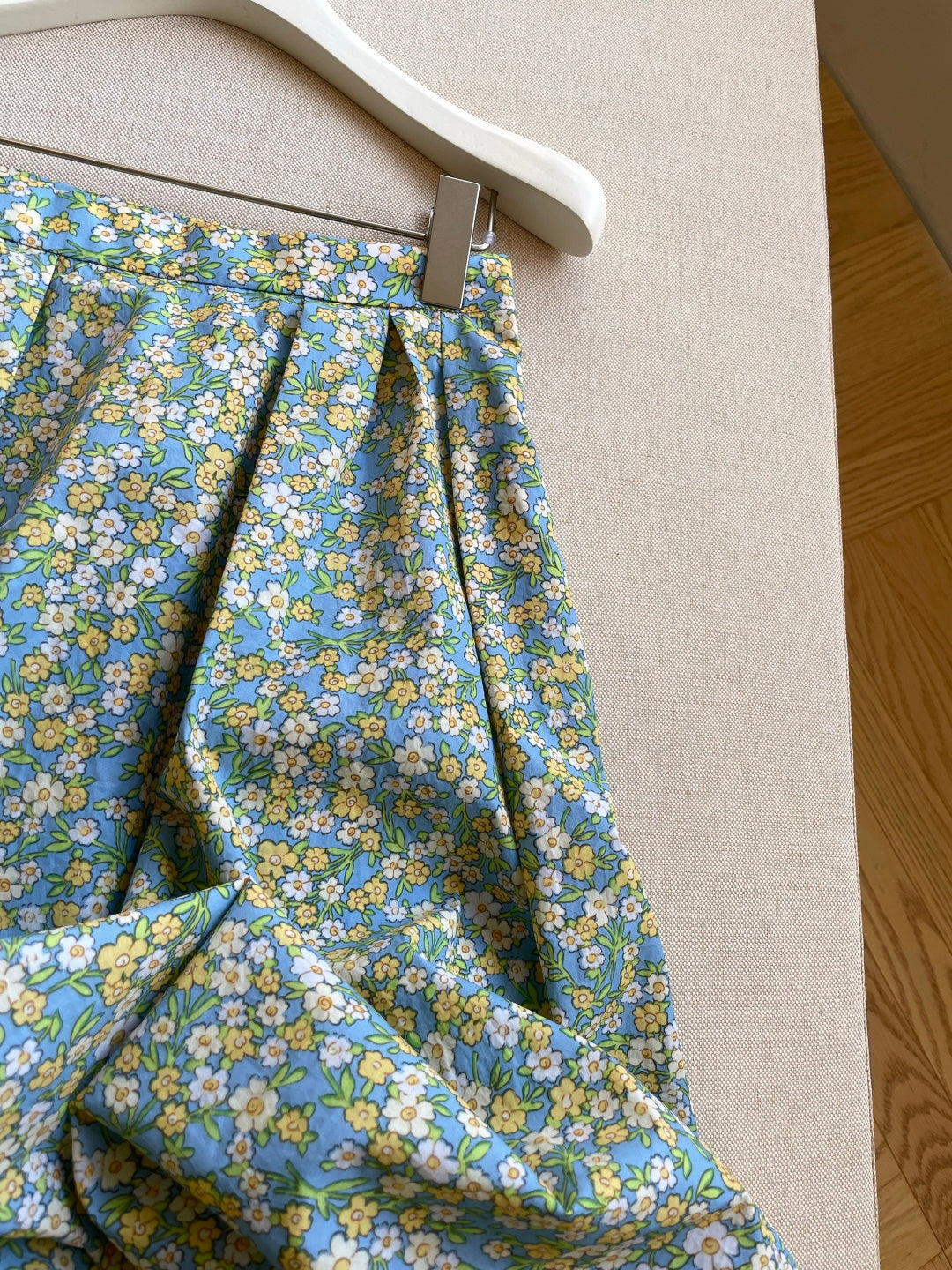 PRADA 26S FLORAL PRINT MIDI SKIRT 1047