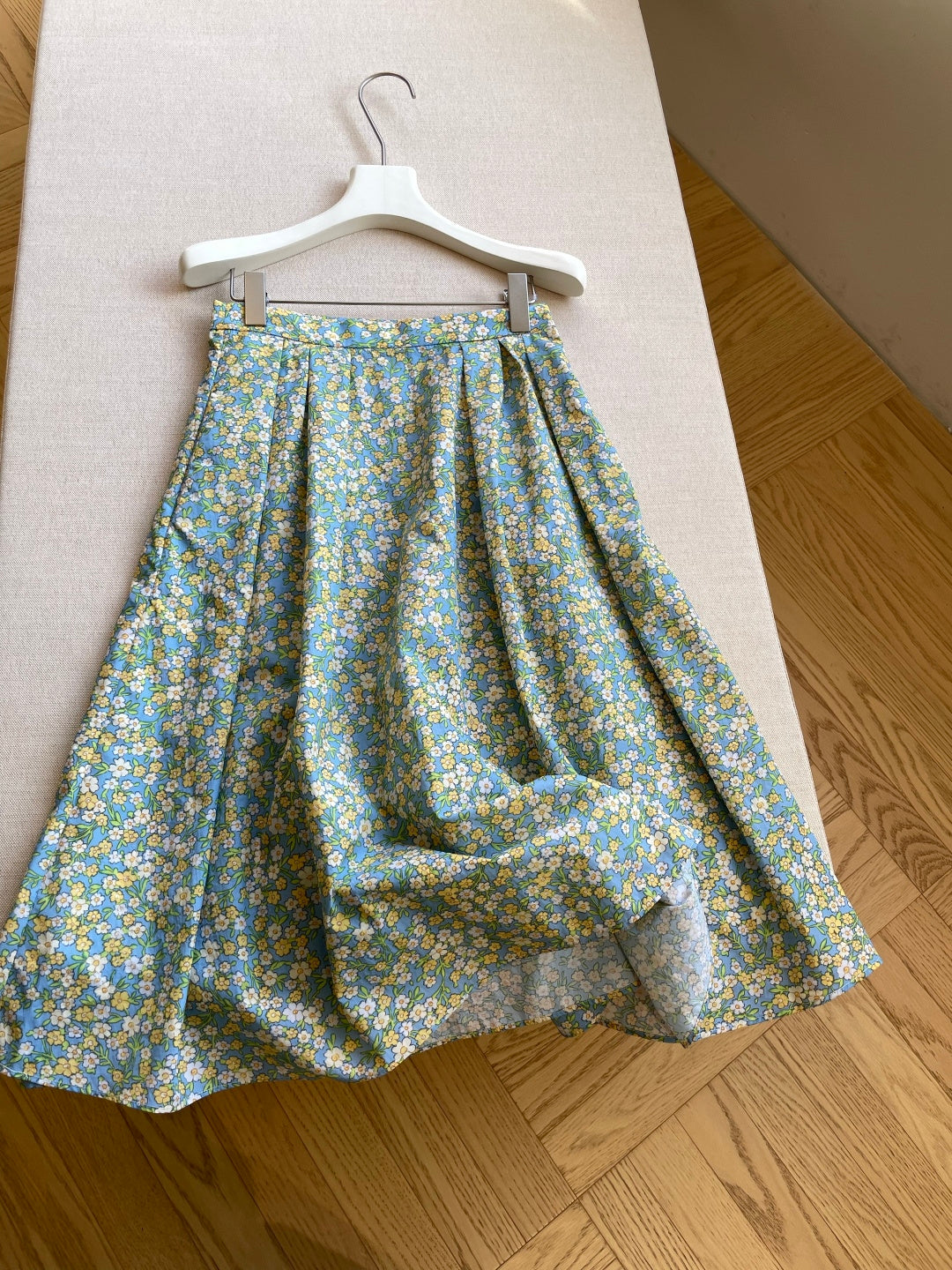 PRADA 26S FLORAL PRINT MIDI SKIRT 1047
