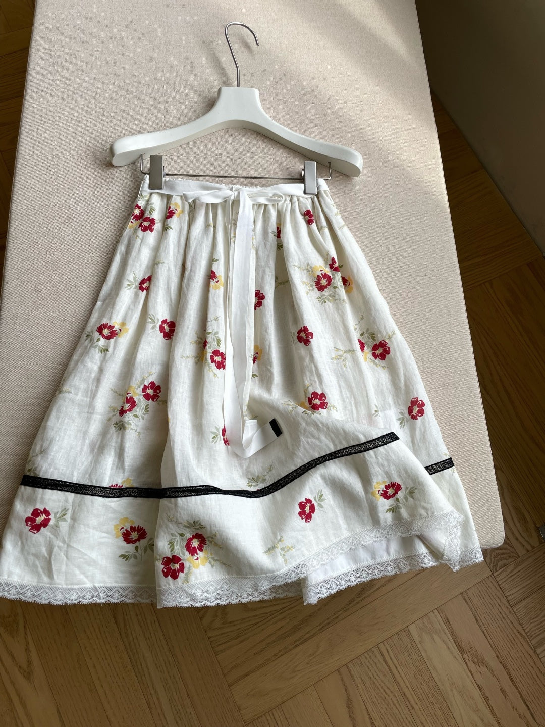 PRADA 26S FLORAL PRINT MIDI SKIRT STYLE 954