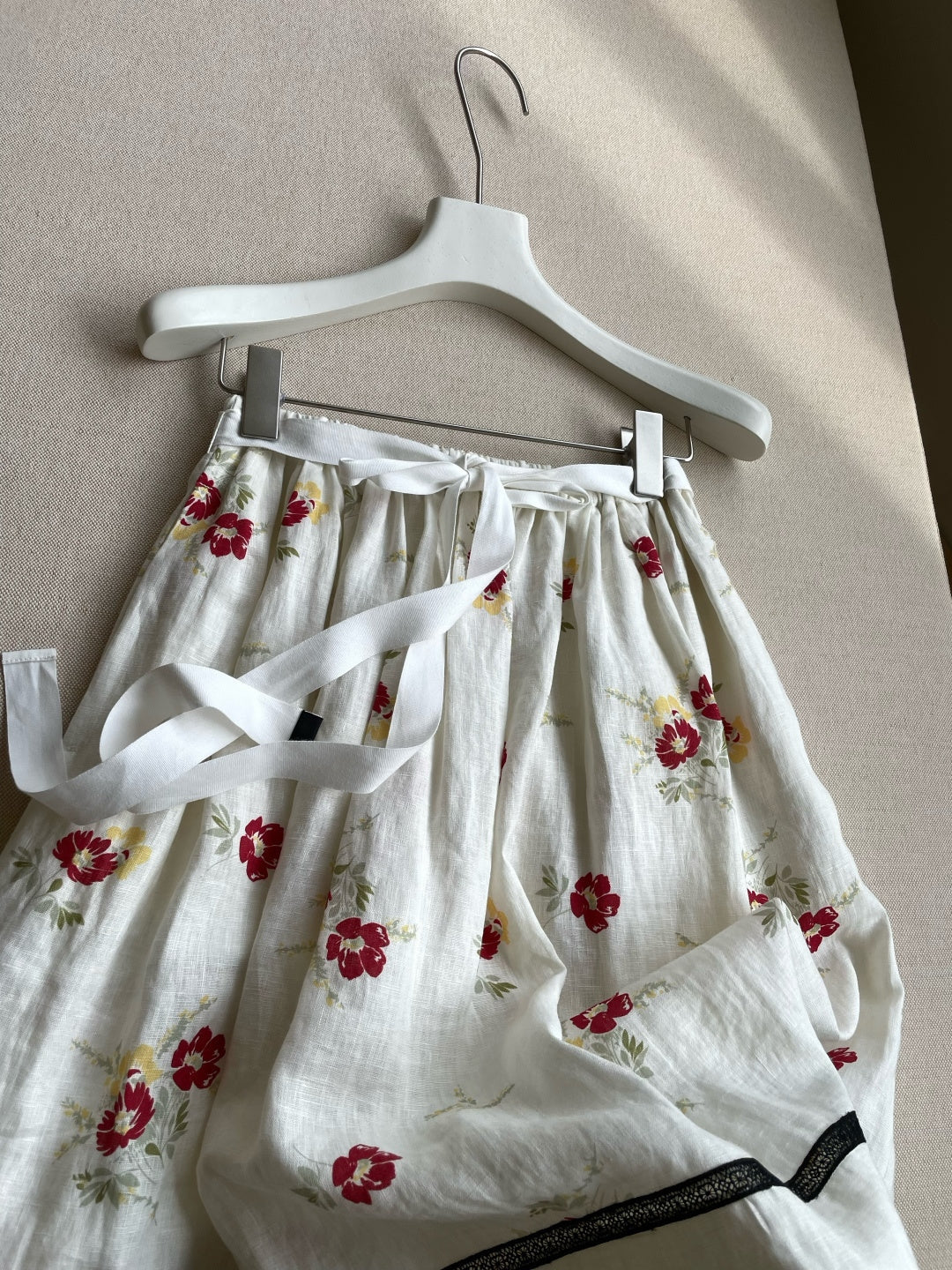 PRADA 26S FLORAL PRINT MIDI SKIRT STYLE 954