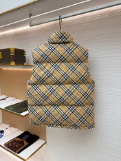BURBERRY 26S PUFFER VEST 429