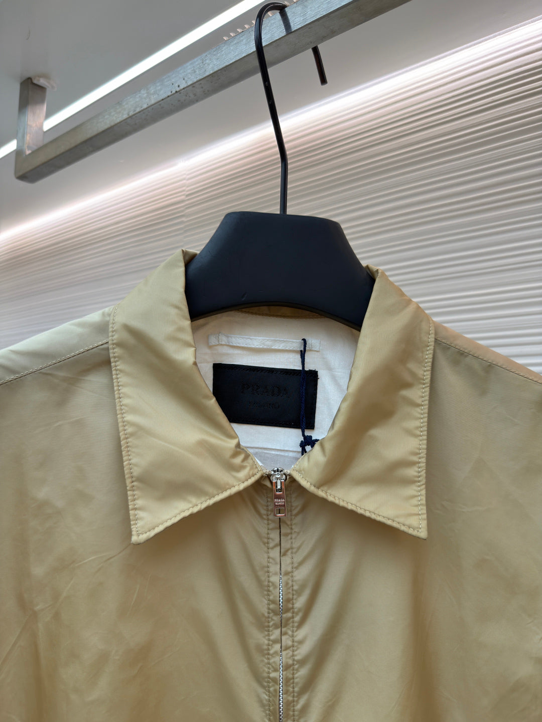 PRADA 26S SHORT-SLEEVE ZIP-UP SHIRT 1031