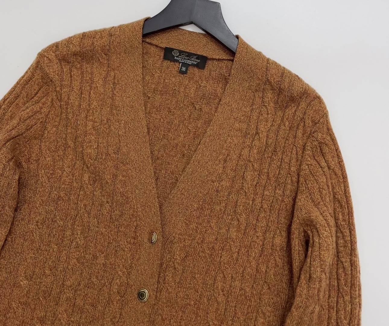 LORO PIANA 26S V-NECK KNIT CARDIGAN 975