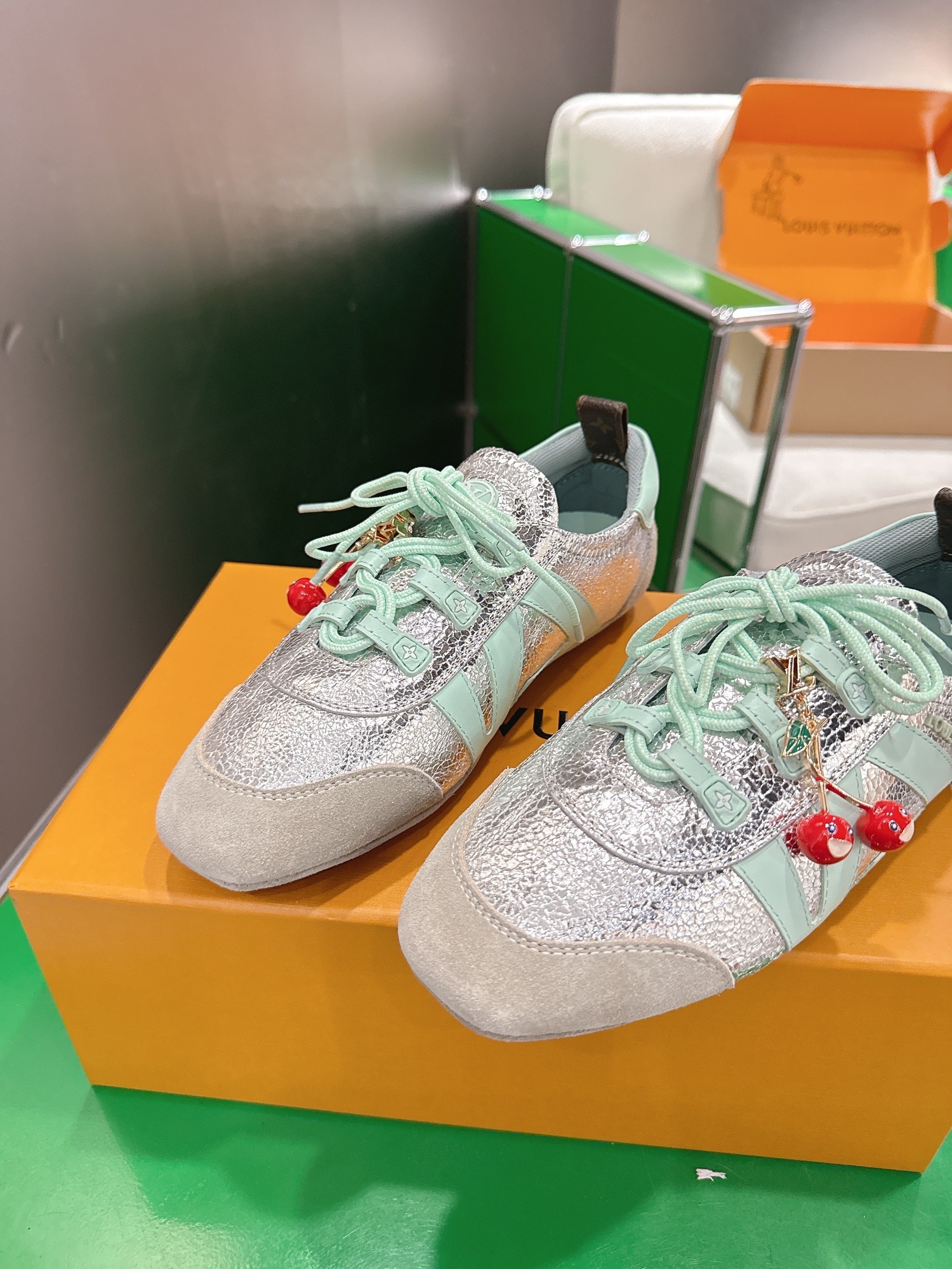 LV 26S SNEAKERS IN BEIGE SUEDE AND SILVER LAMBSKIN WITH CHERRY CHARM