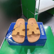 LV 26S SLIDES IN LIGHT CAMEL YELLOW SUEDE