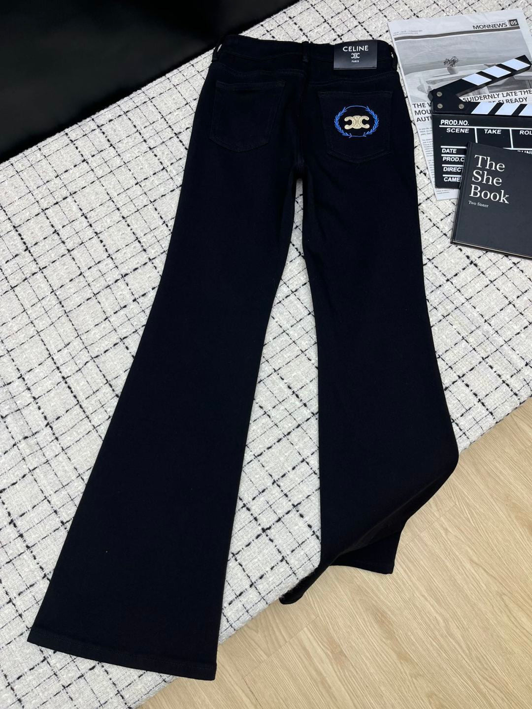 CELINE 26S FLARED JEANS 641