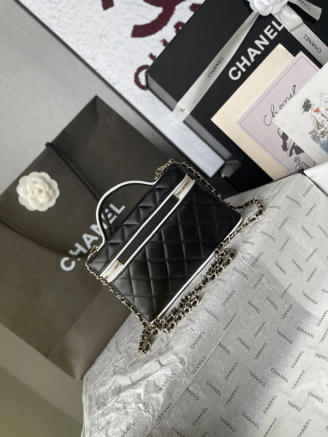 CHANEL 26S VANITY BAG 19 IN BLACK QUILTED LAMBSKIN SILVER HARDWARE