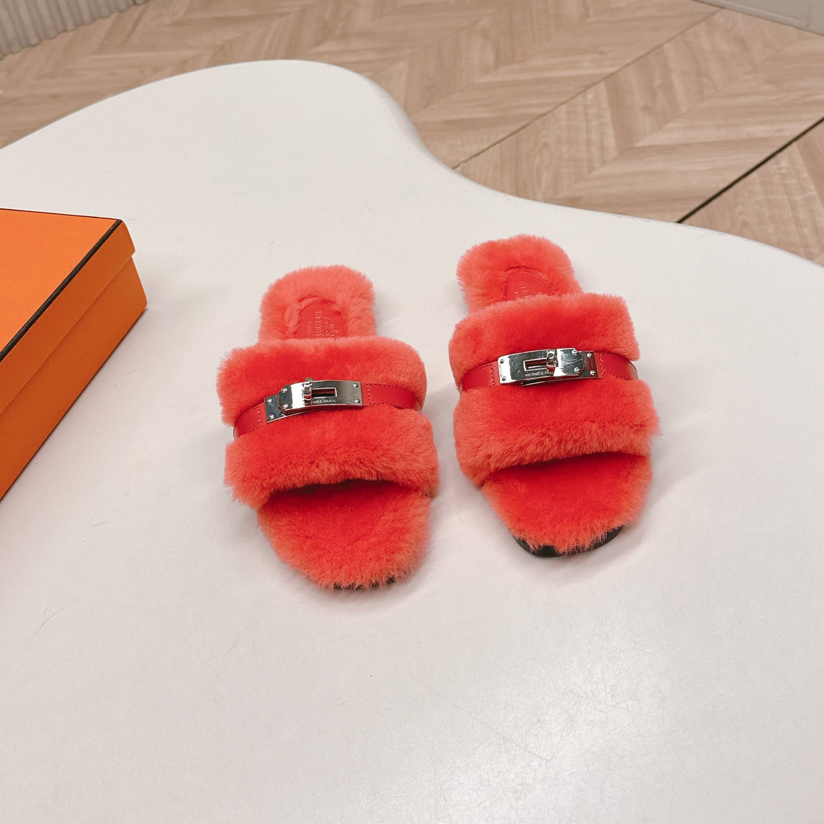 HM 25S ORAN SANDAL IN RED ORANGE SHEARLING WITH SILVER HARDWARE