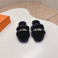 HM 25S ORAN SANDAL IN CHARCOAL NAVY SHEARLING WITH SILVER HARDWARE