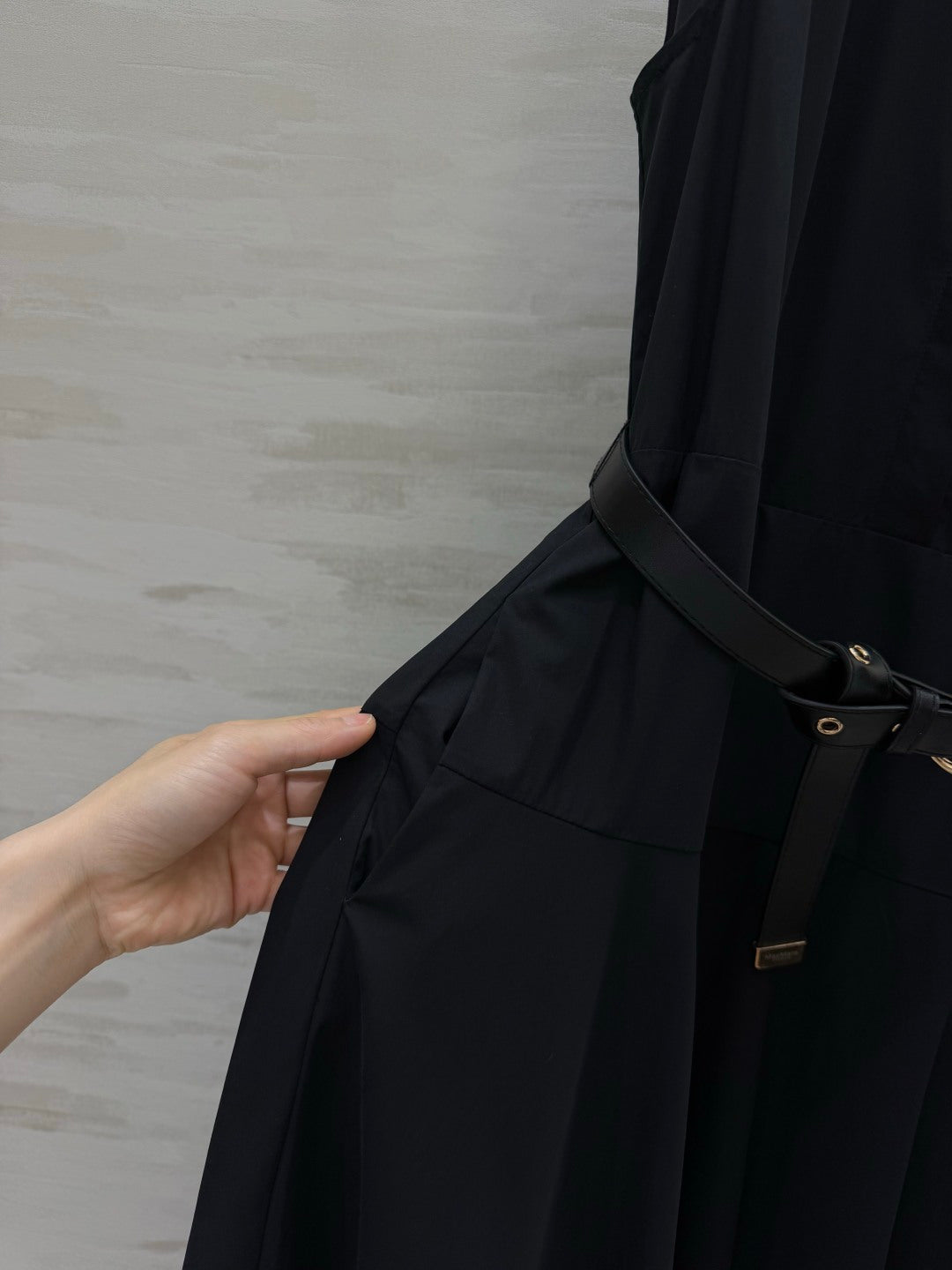 MAXMARA 26S SLEEVELESS BELTED MAXI DRESS 367