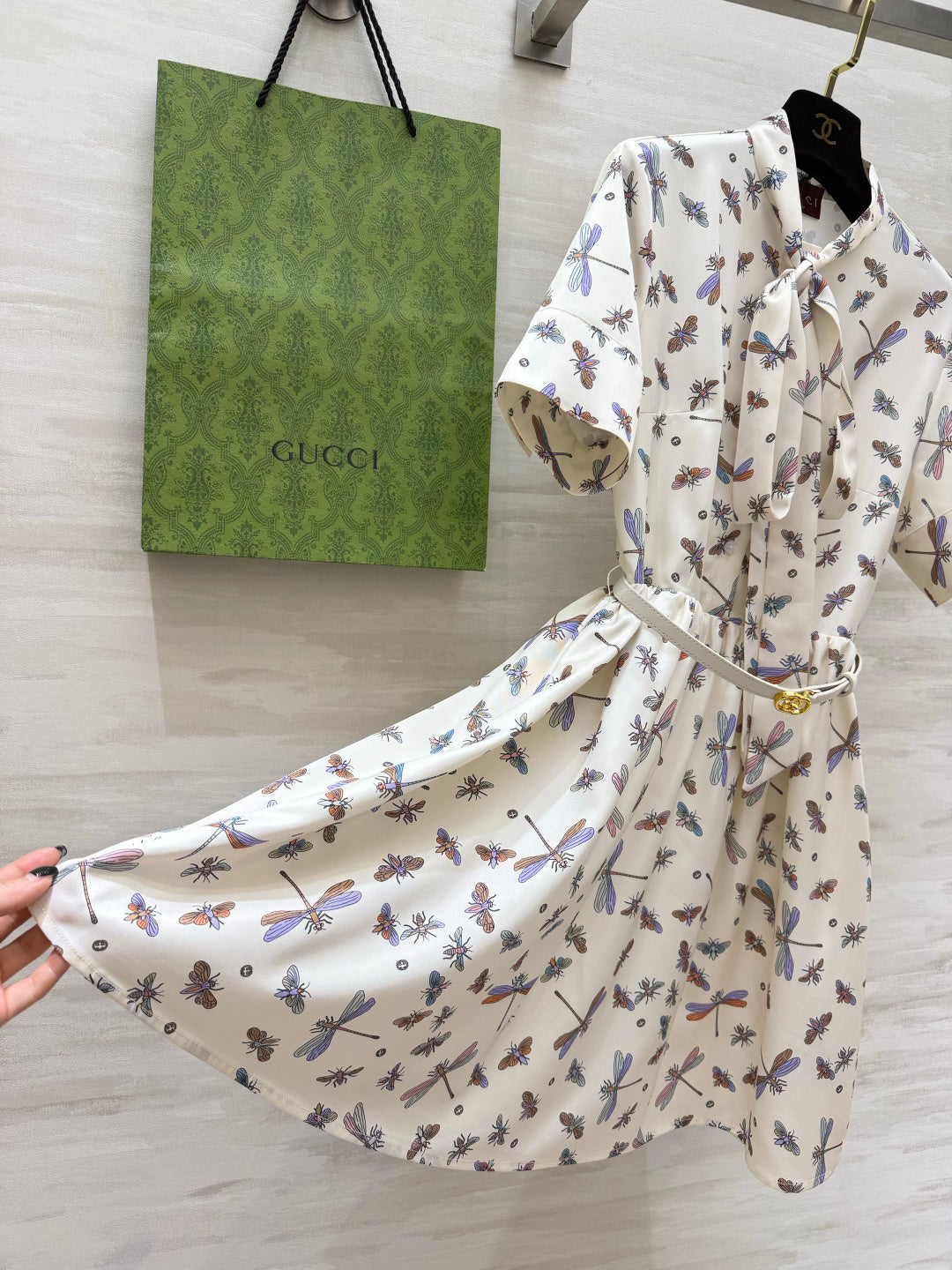 GUCCI 26S SHORT-SLEEVE BOW-TIE DRESS 409